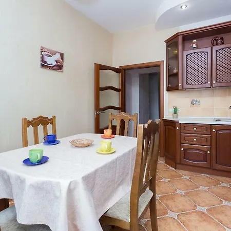 Kirova 2 Apt. Апартаменты Минск