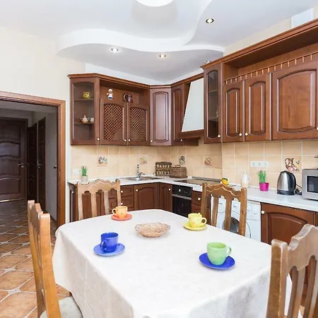 Kirova 2 Apt. Апартаменты
